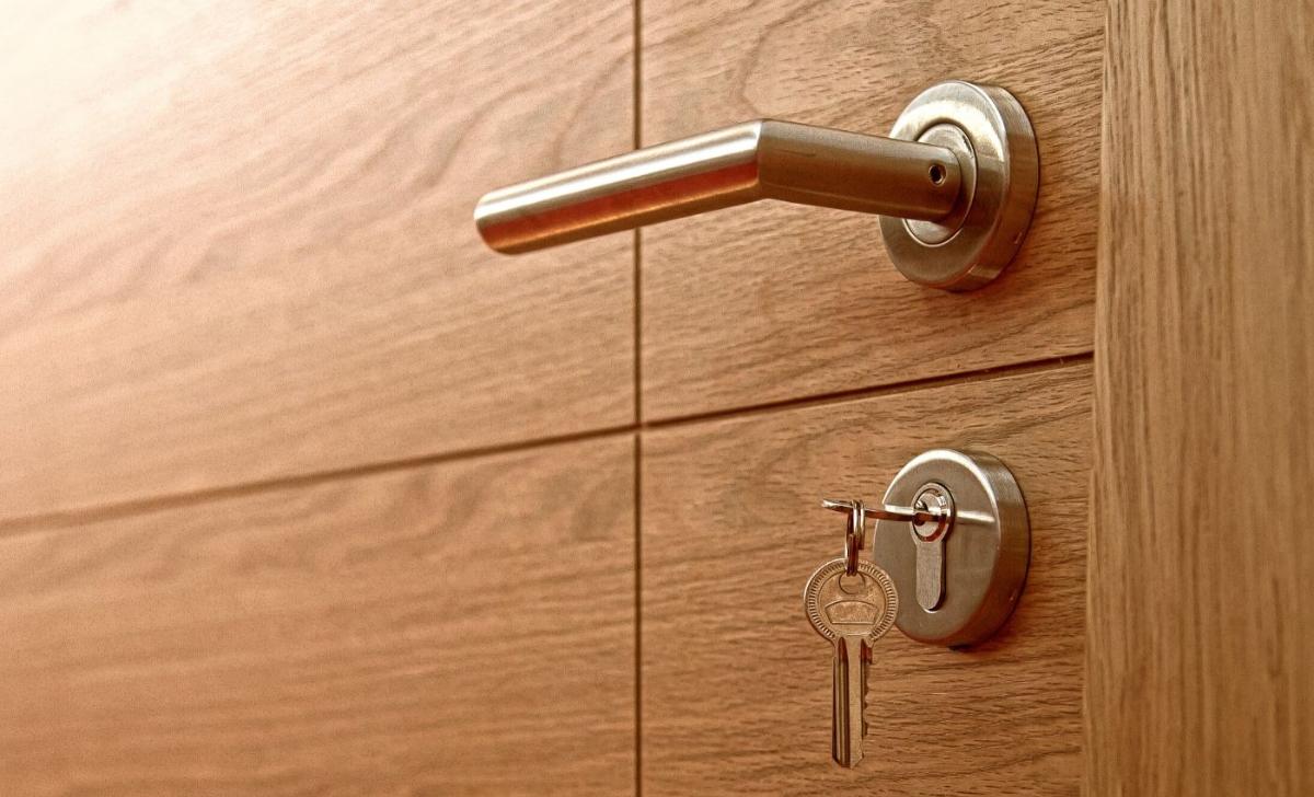 Kinh nghiệm chọn khóa cửa gỗ phù hợp từng nhu cầu