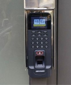 DS-K1T804AMF có những tính năng nổi bật nào?