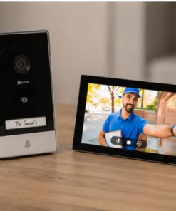 Màn Hình Cảm Ứng Trên Ezviz HP7 Có Thông Số Kỹ Thuật Như Thế Nào?